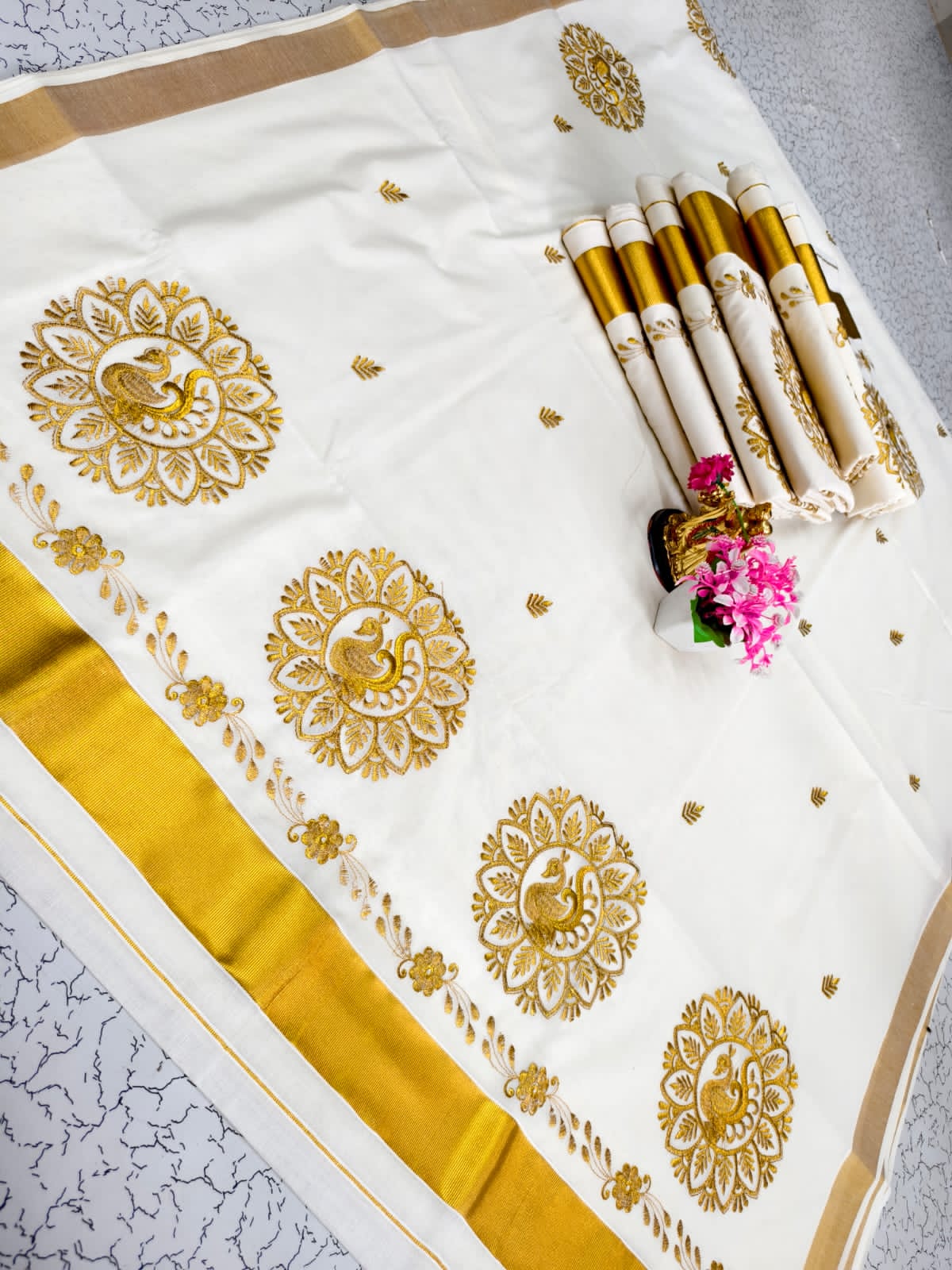 πͺ Kerala Kasavu Saree with Golden Peacock Embroidery