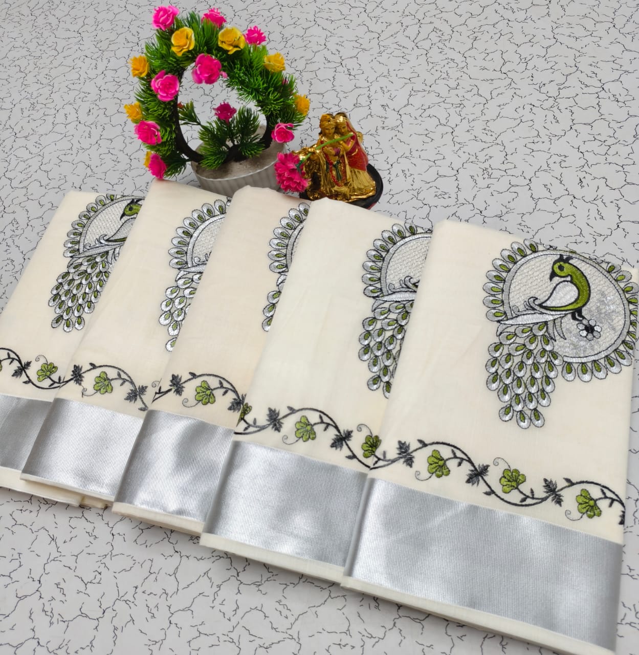 🪶 Kerala Kasavu Saree with Silver Zari & Peacock Embroidery🦚